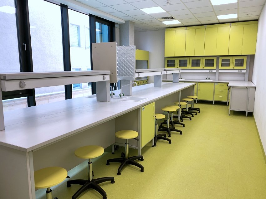 Laboratoriniai baldai STEAM