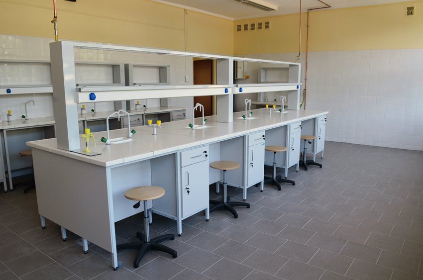 Laboratoriniai baldai STEAM