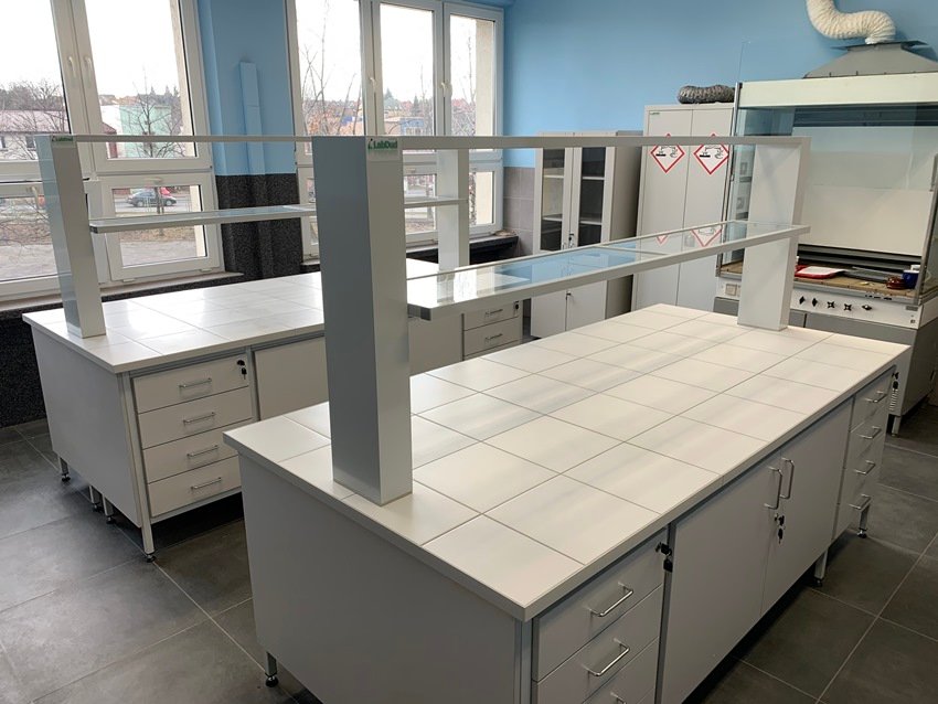 Laboratoriniai baldai STEAM